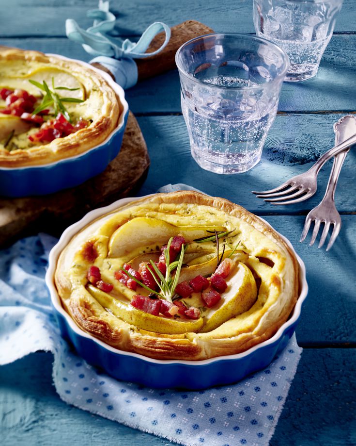 Mini Birnen-Quiche mit Gorgonzolacreme - miree