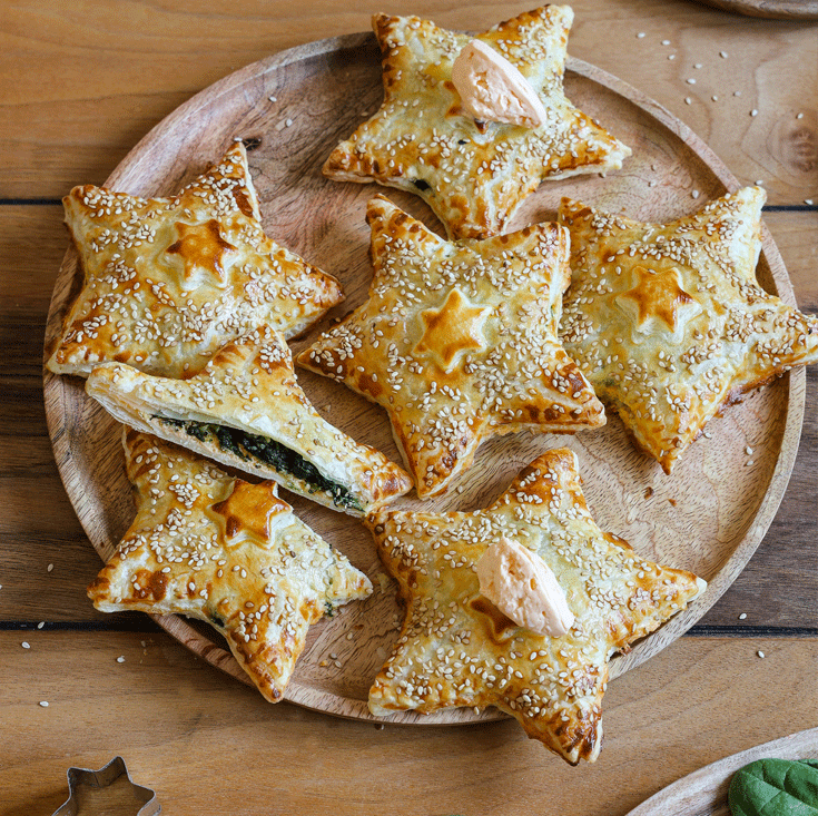 Stern-Blätterteigtaschen mit Spinat und miree mit feinem Lachs - miree Stern-Blätterteigtaschen mit Spinat und miree mit feinem Lachs - miree