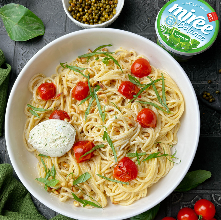 Spaghetti in Zitronen-Frischkäse Sauce - miree